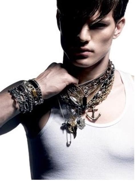 luxury men's necklace brands.